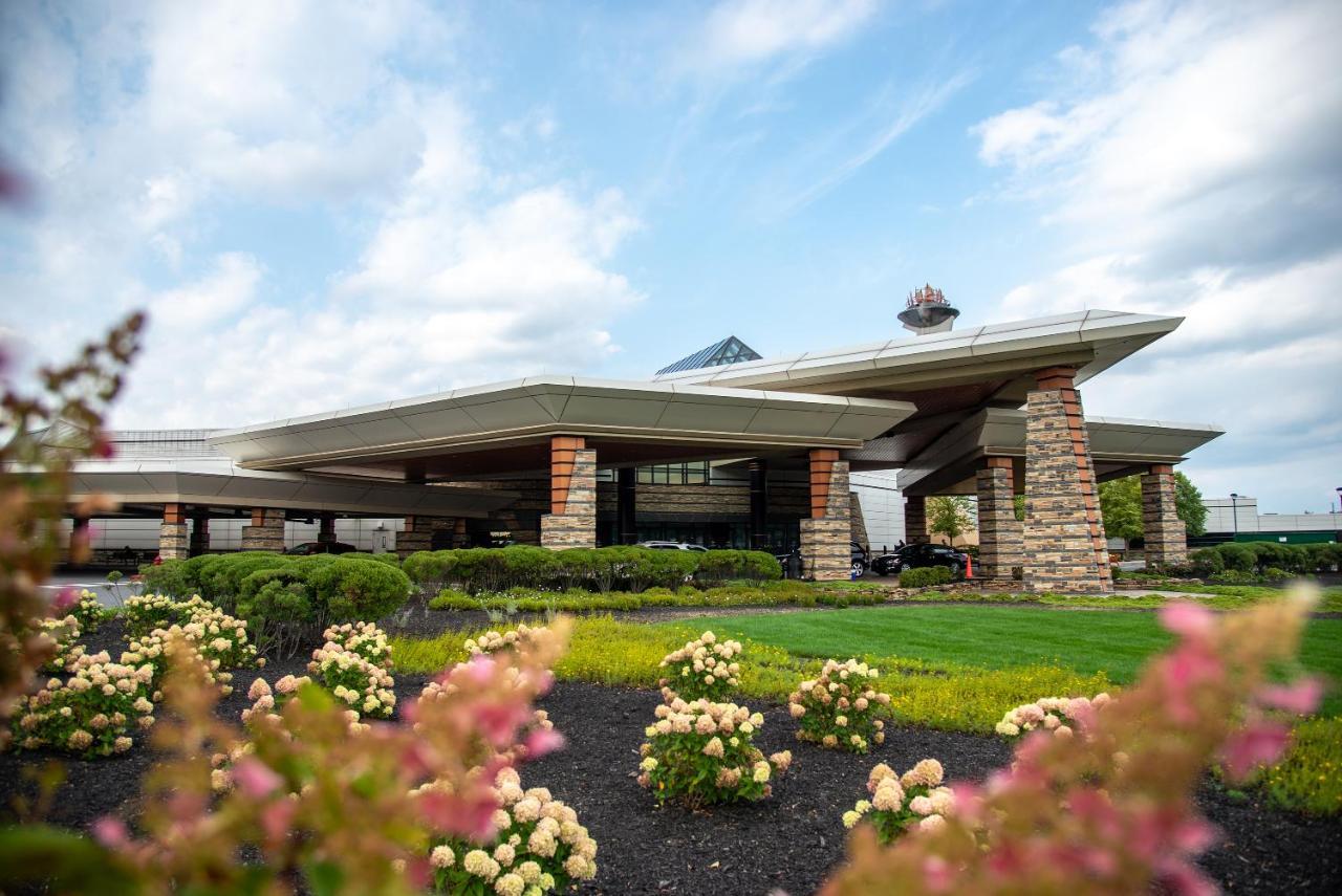 Mohegan Pennsylvania - Adults Only Wilkes-Barre Luaran gambar