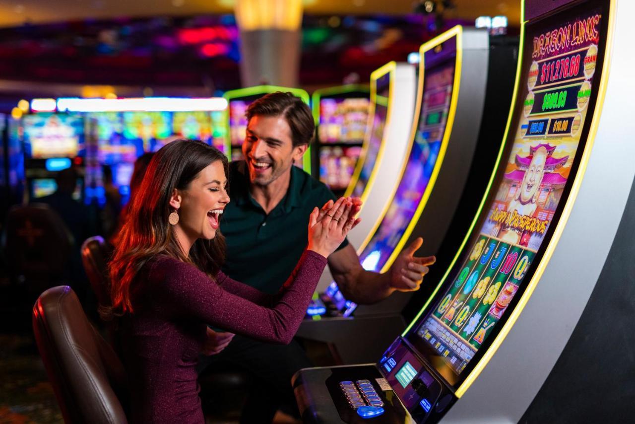 Mohegan Pennsylvania - Adults Only Wilkes-Barre Luaran gambar